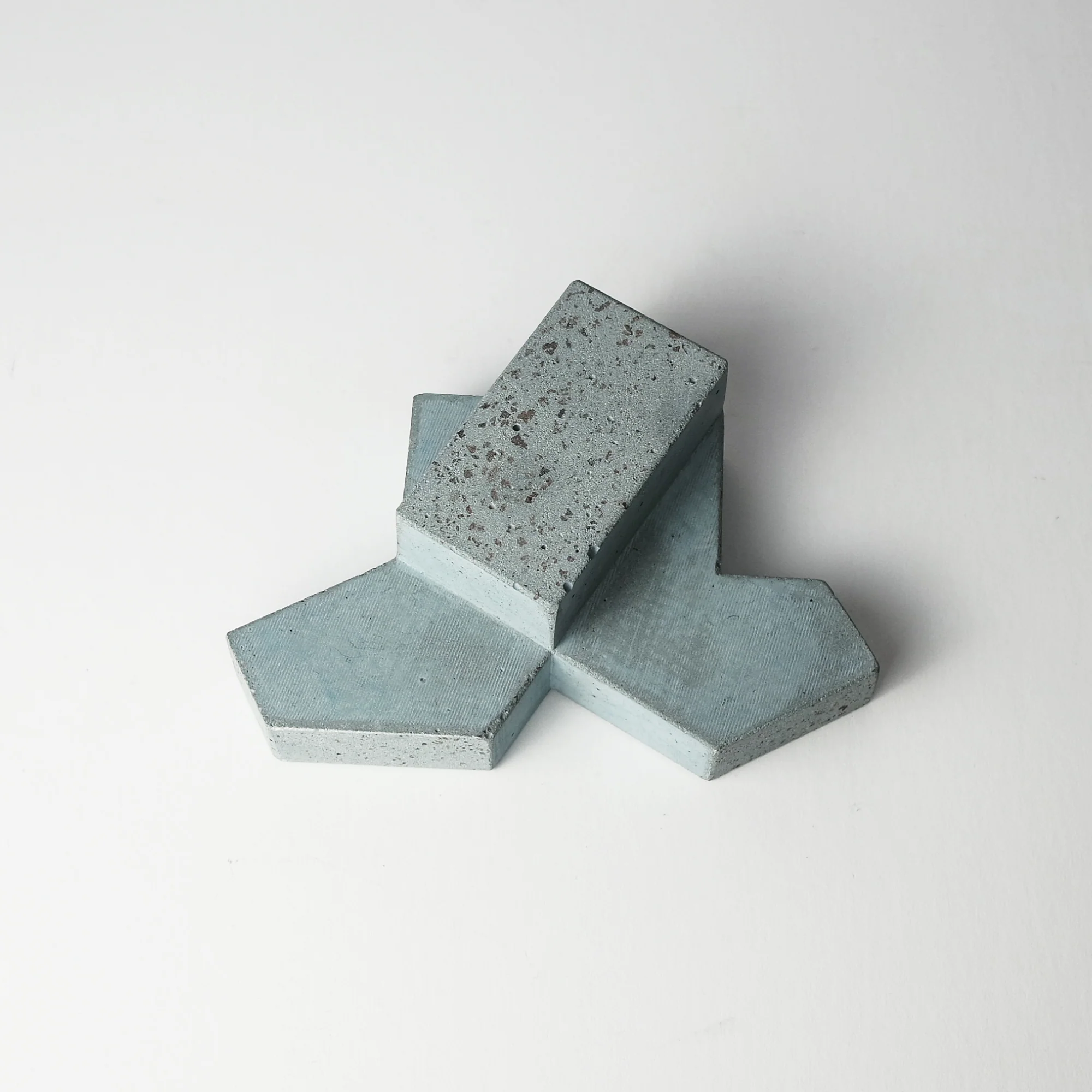 Einstein Variation 1 in Blue Concrete - Image 14