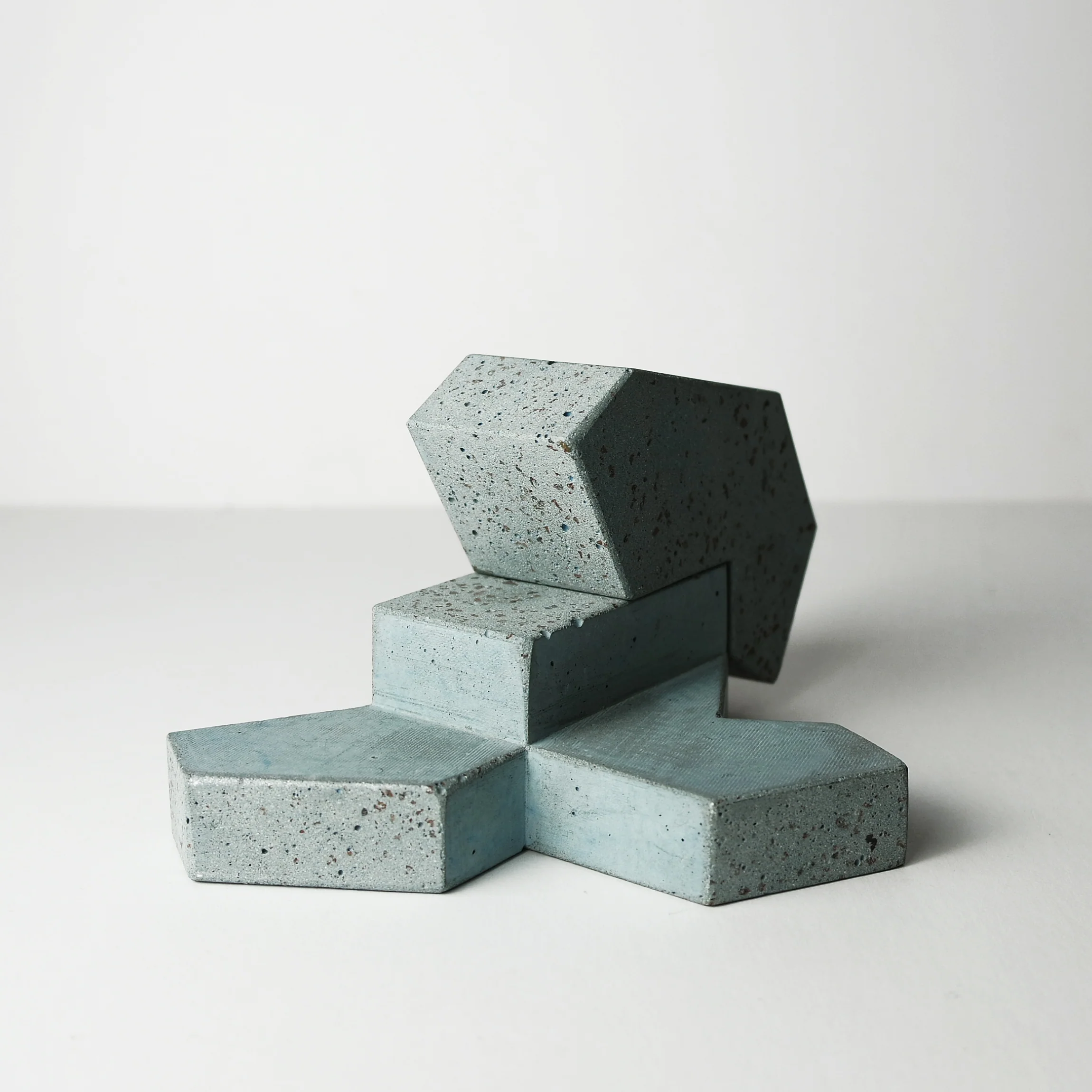 Einstein Variation 1 in Blue Concrete - Image 9