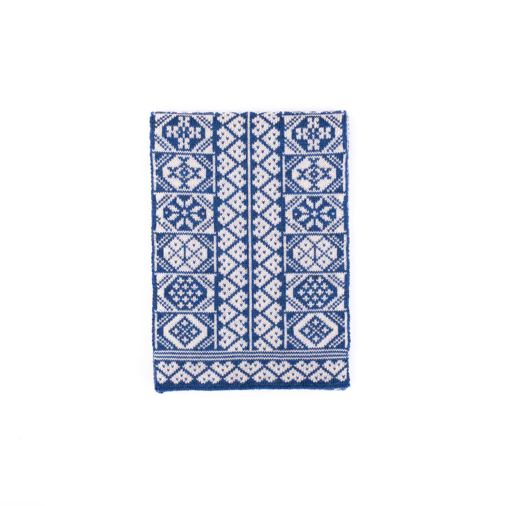 Hearts Design Mini Scarf in Blue - Image 2